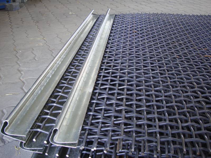 The picture shows the edge and the opening of square wire mesh.